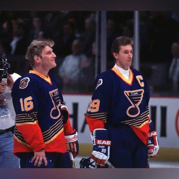 Vintage 1995-96 Season St. Louis Blue’s Hockey STARTER Shirt size L - Picture 8 of 8